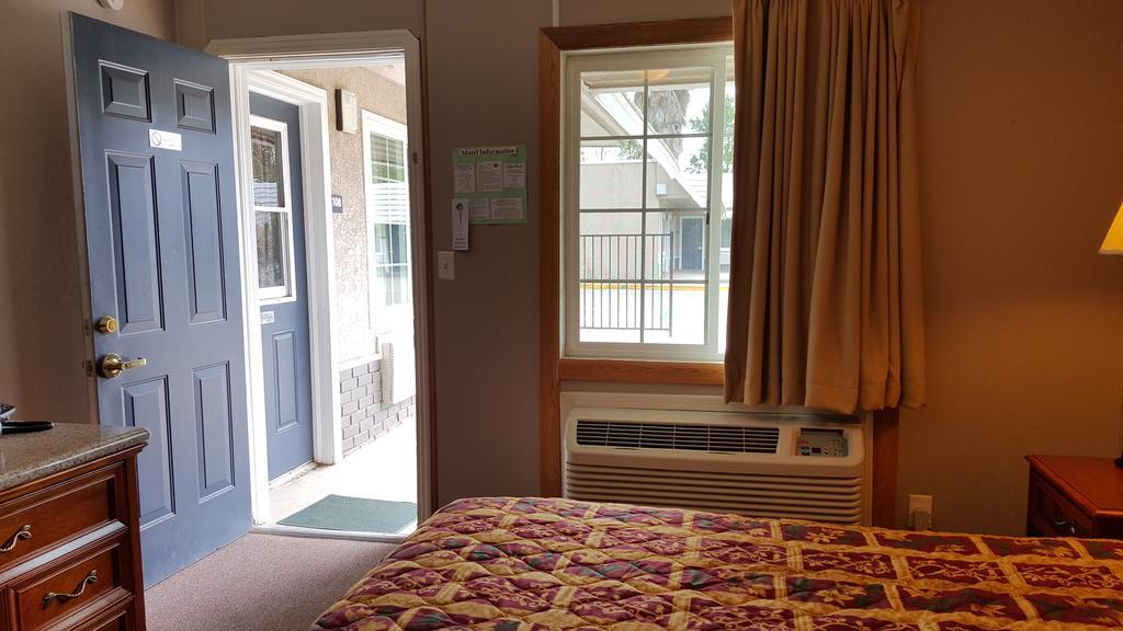 Gridley Pacific Motel מראה חיצוני תמונה
